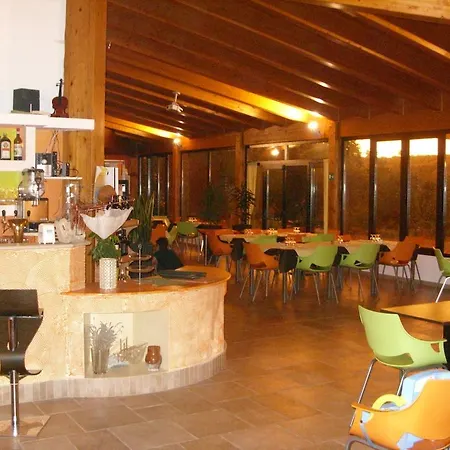 Tatil parkı De Sio Country Village